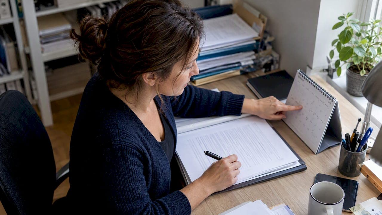 Gestione rinnovi contratti: la checklist per non perdere scadenze